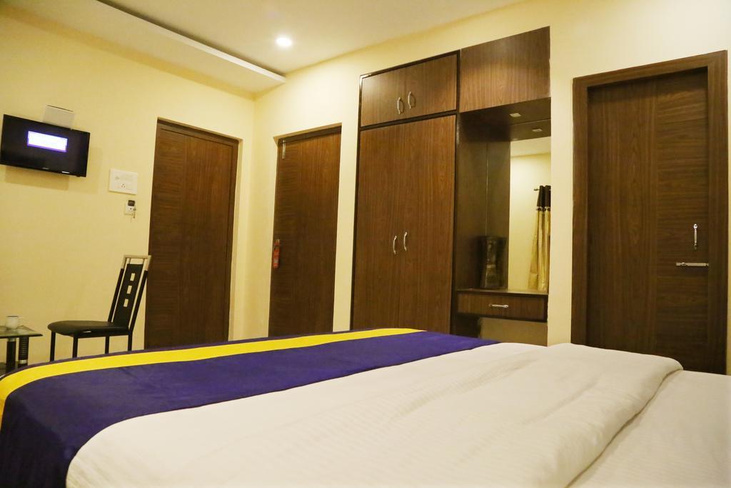 Oyo 460 Hotel Ivory Residency كولكاتا المظهر الخارجي الصورة
