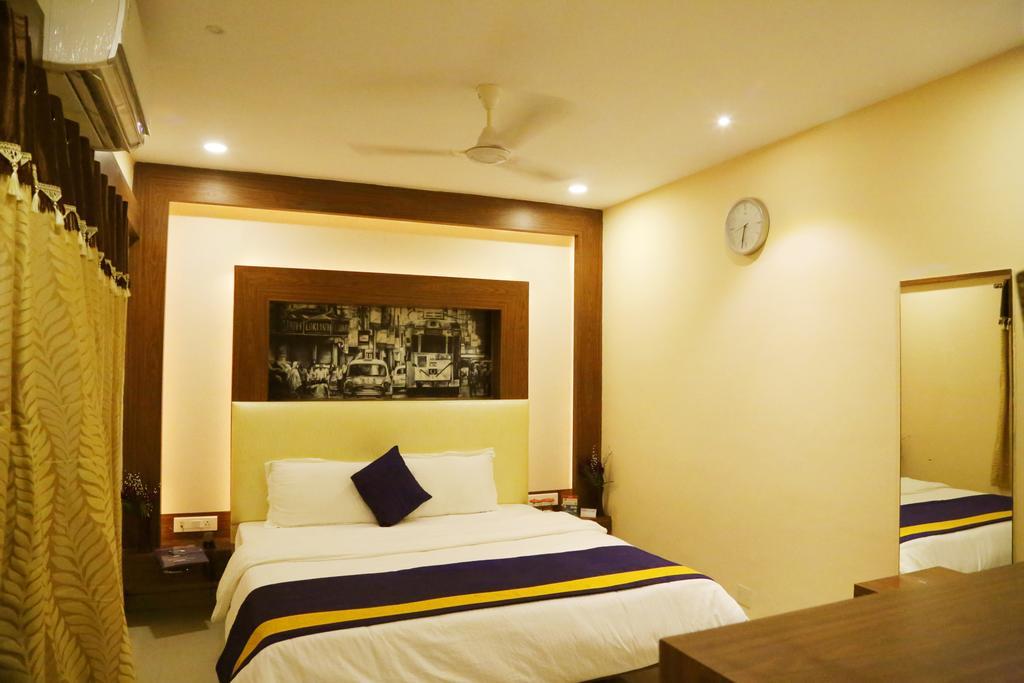 Oyo 460 Hotel Ivory Residency كولكاتا المظهر الخارجي الصورة