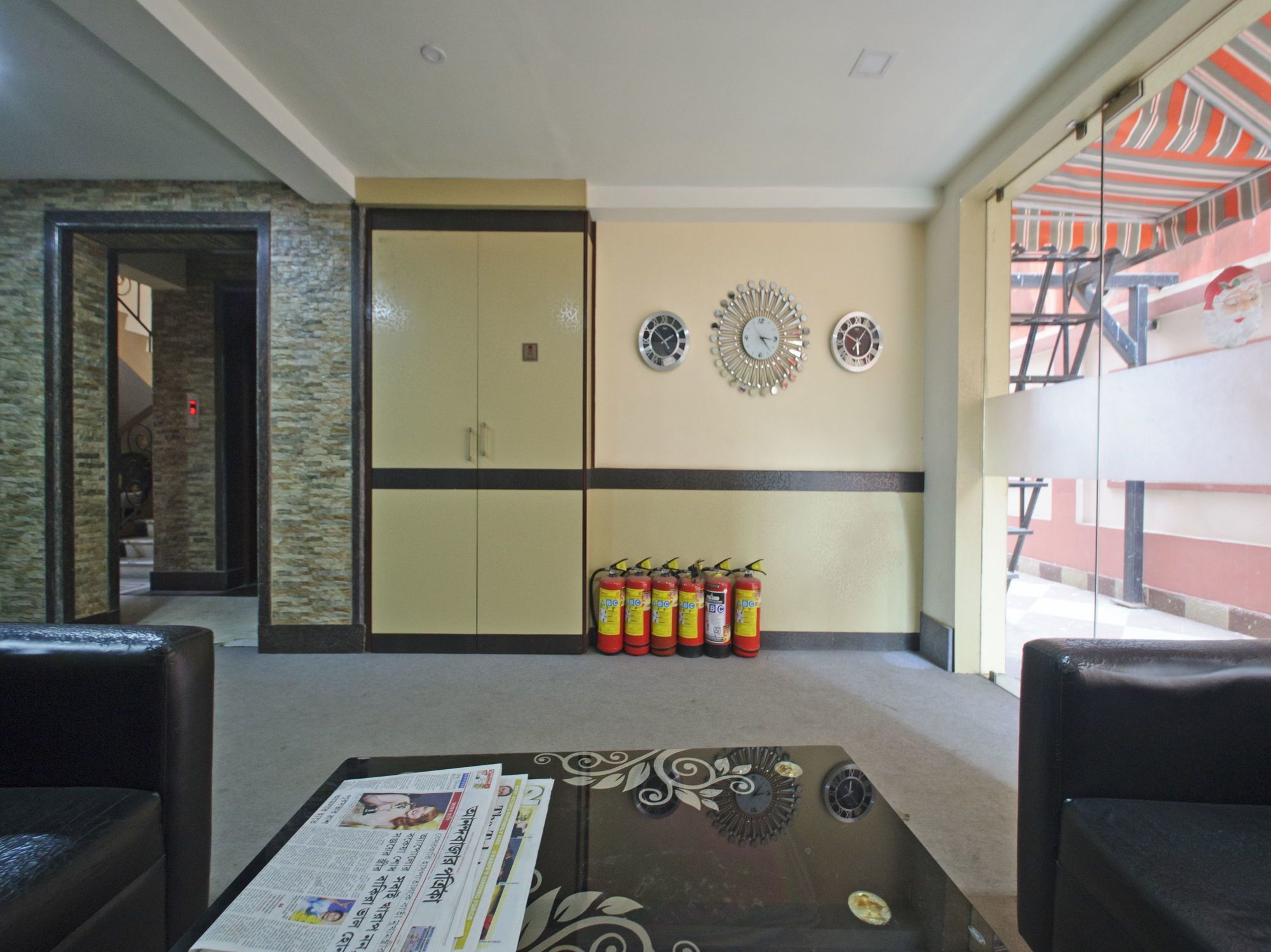 Oyo 460 Hotel Ivory Residency كولكاتا المظهر الخارجي الصورة