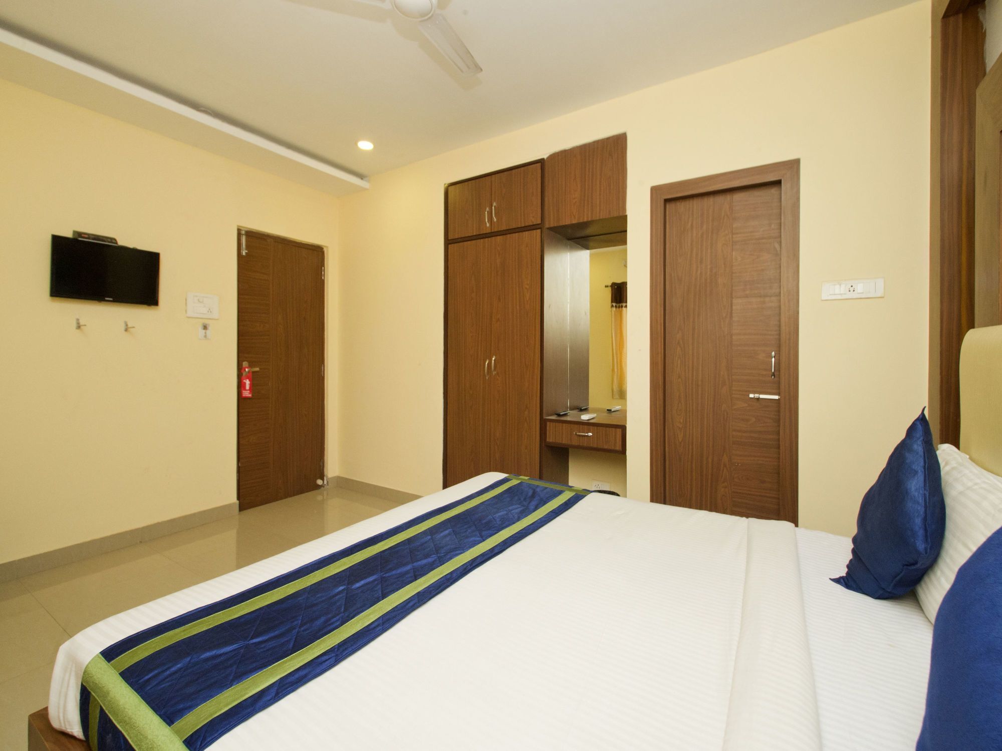 Oyo 460 Hotel Ivory Residency كولكاتا المظهر الخارجي الصورة